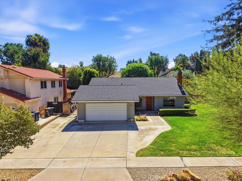 1418 Diamond Court Property Photo 2
