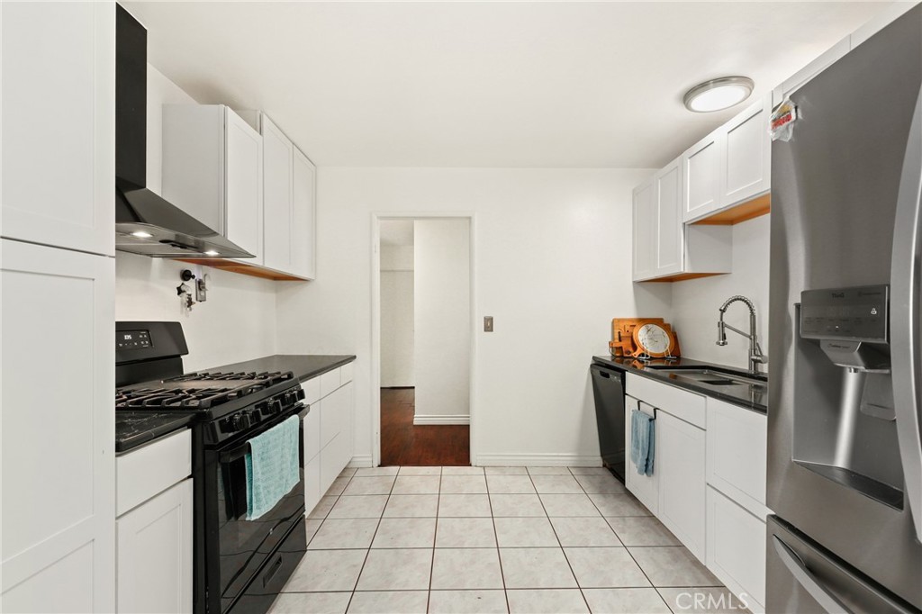 737 N Rose Street Property Photo 15