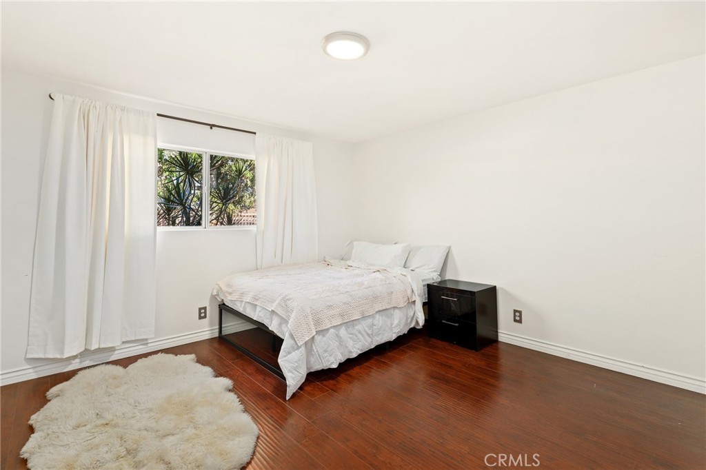 737 N Rose Street Property Photo 18