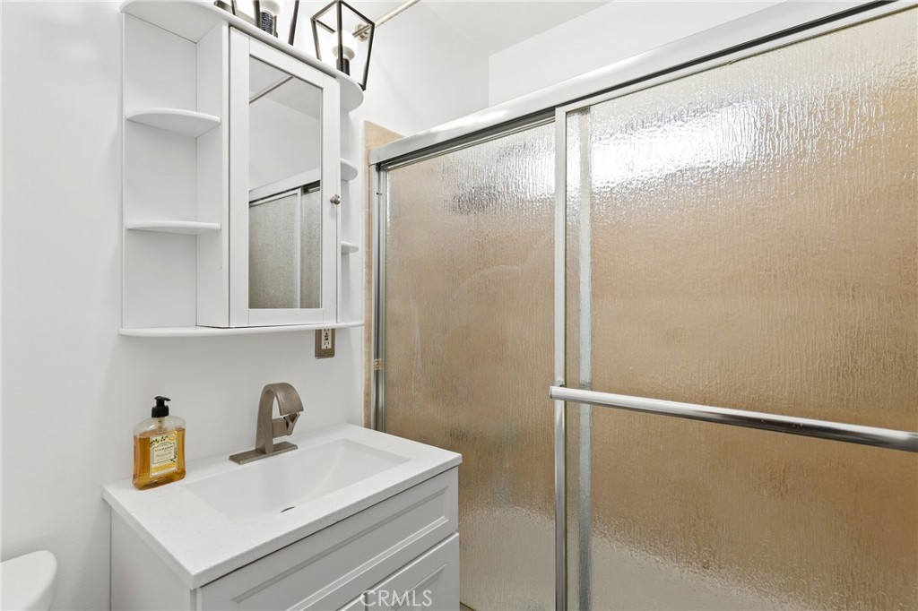 737 N Rose Street Property Photo 25