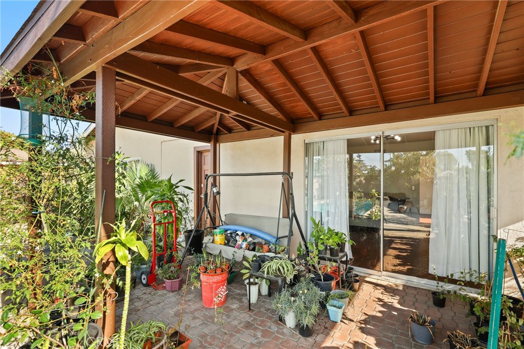 737 N Rose Street Property Photo 27