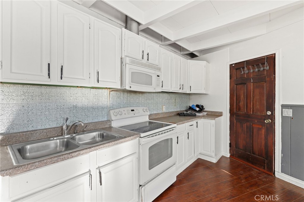 737 N Rose Street Property Photo 36