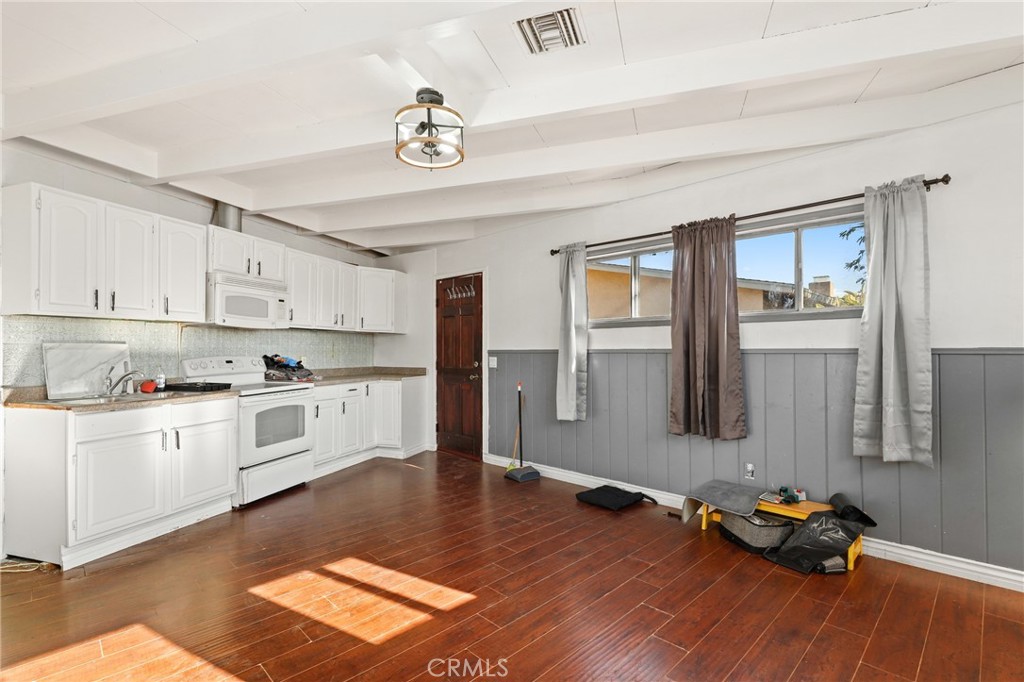 737 N Rose Street Property Photo 37