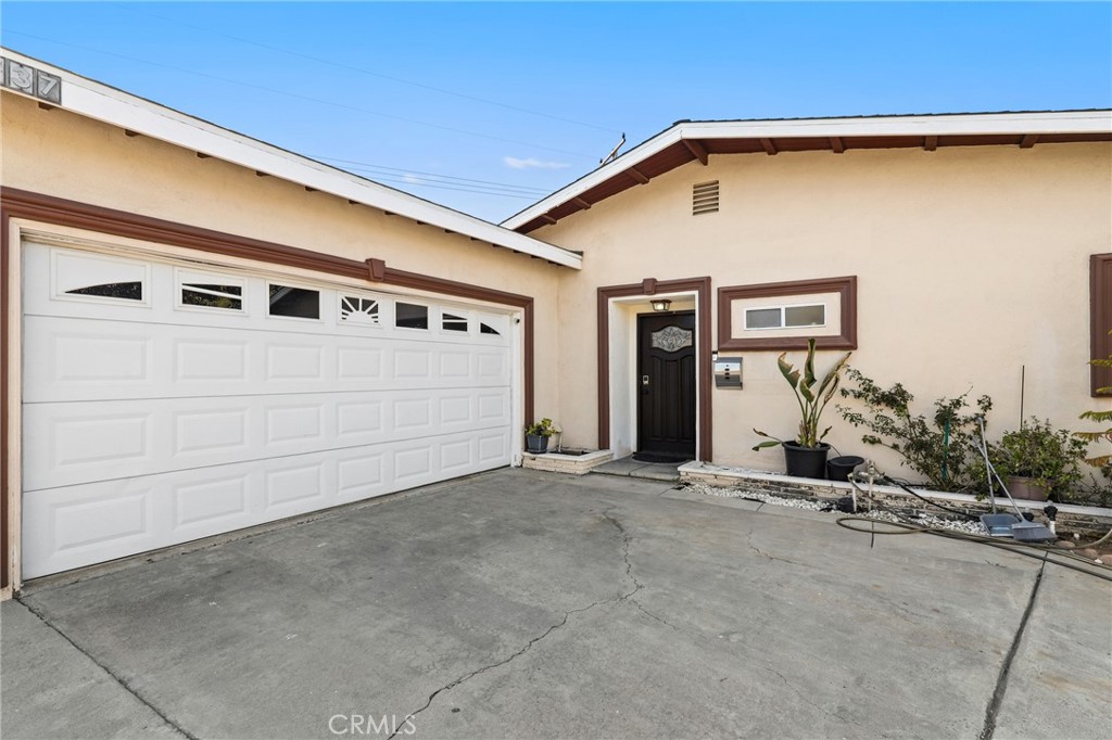 737 N Rose Street Property Photo 46