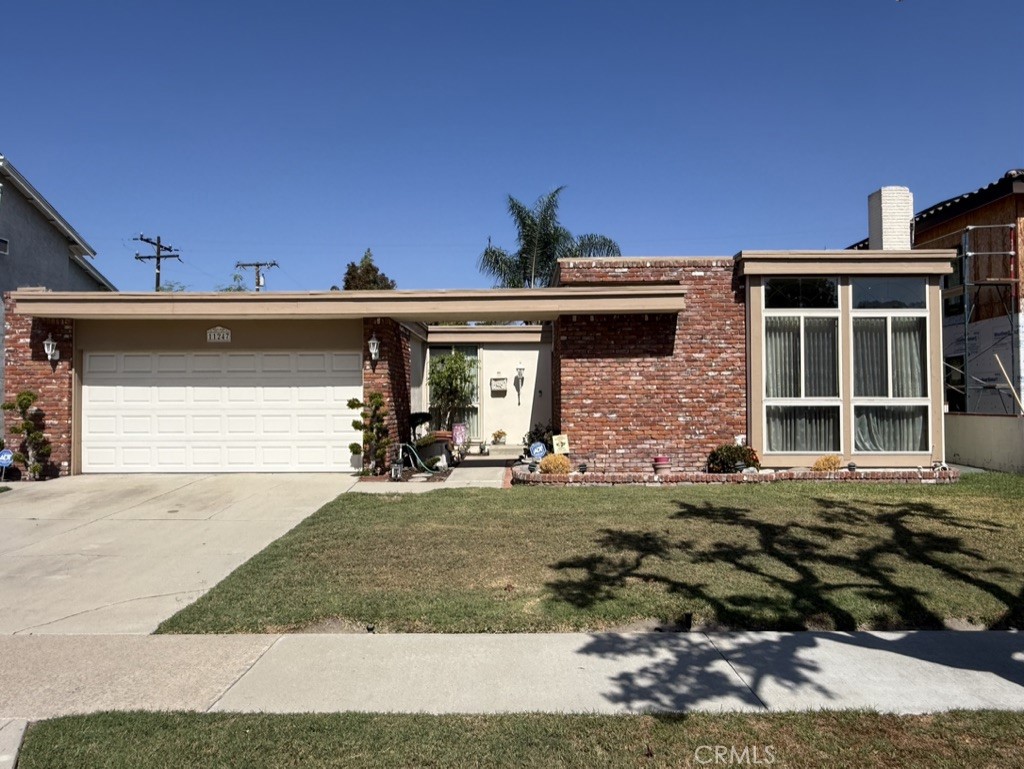 11247 Park Street Property Photo 1