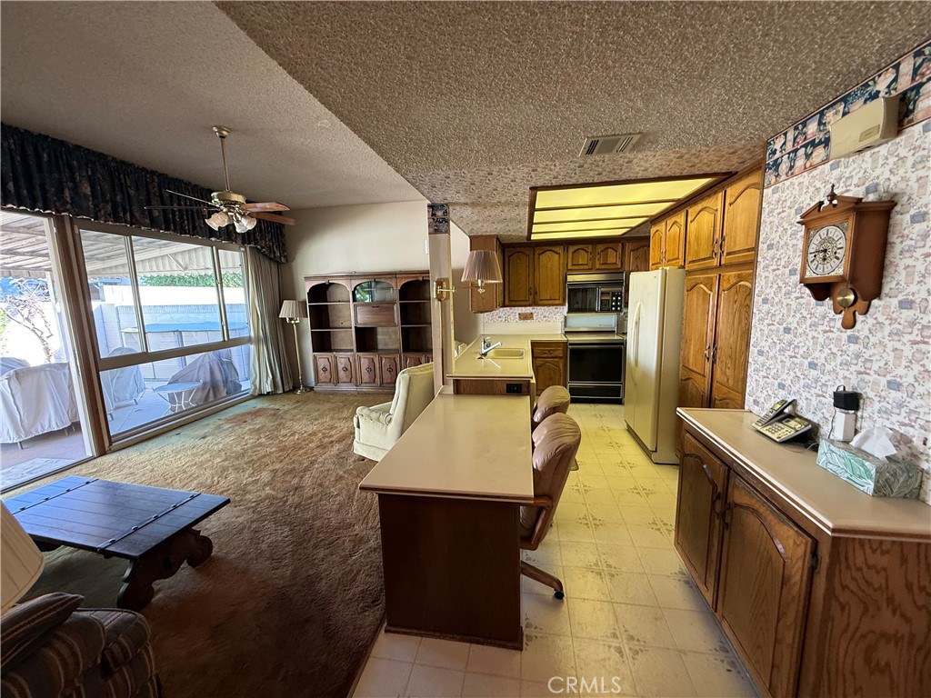 11247 Park Street Property Photo 7