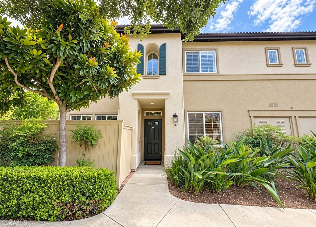 137 Islington Property Photo 1
