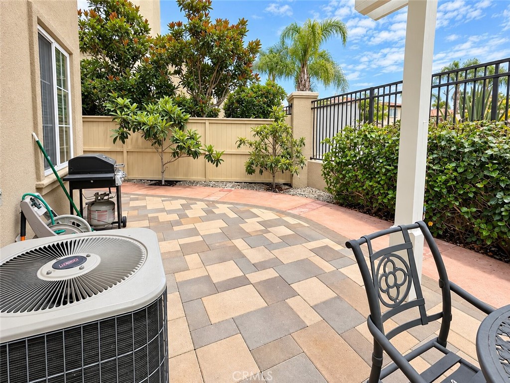 137 Islington Property Photo 14