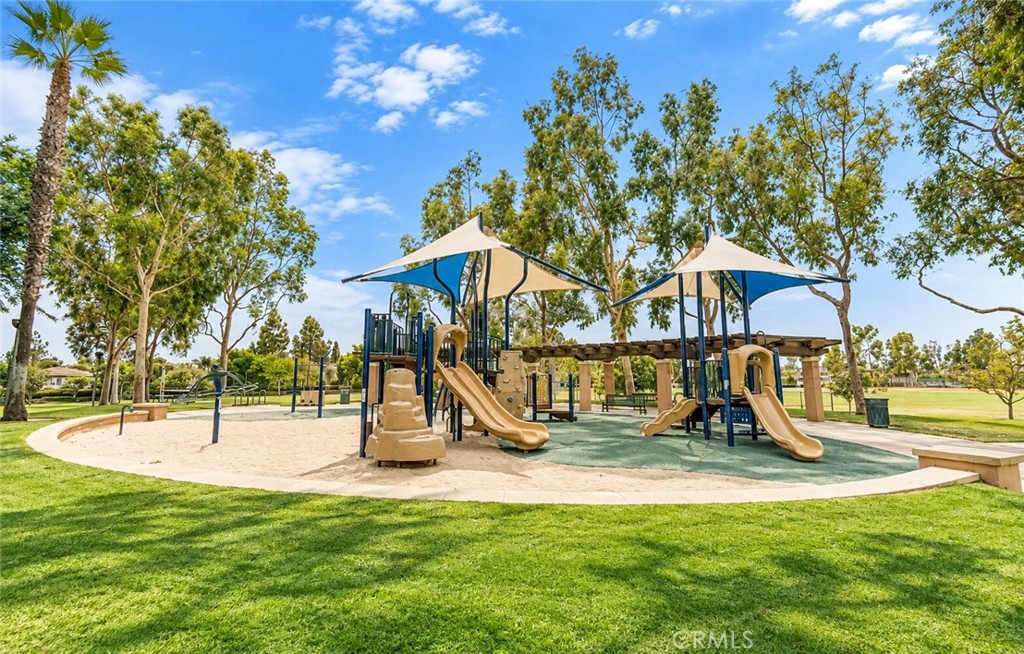137 Islington Property Photo 19
