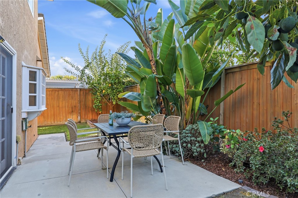 2 Pebble Property Photo 11