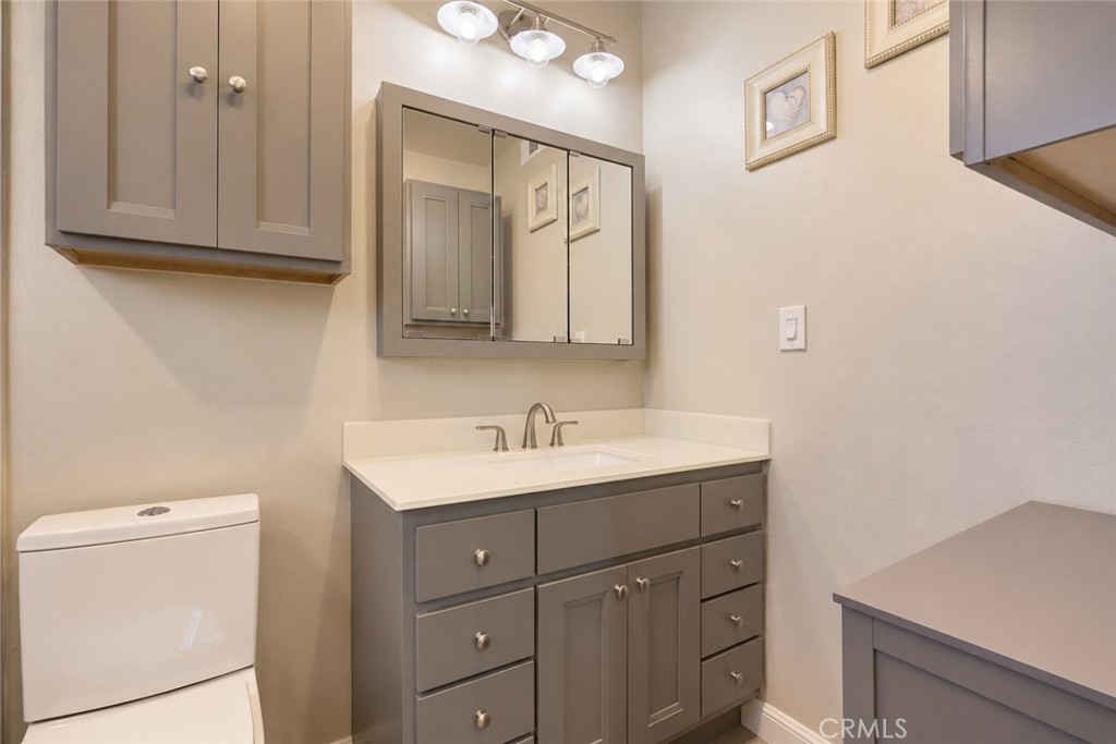 200 Wake Forest Property Photo 14