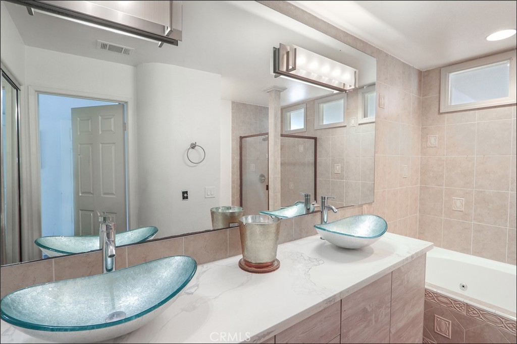 73 Giotto Property Photo 13