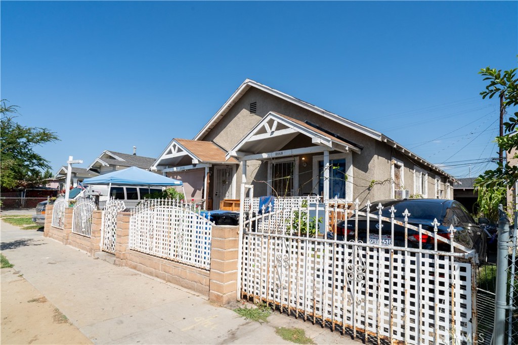 3443 Estrada Property Photo 2