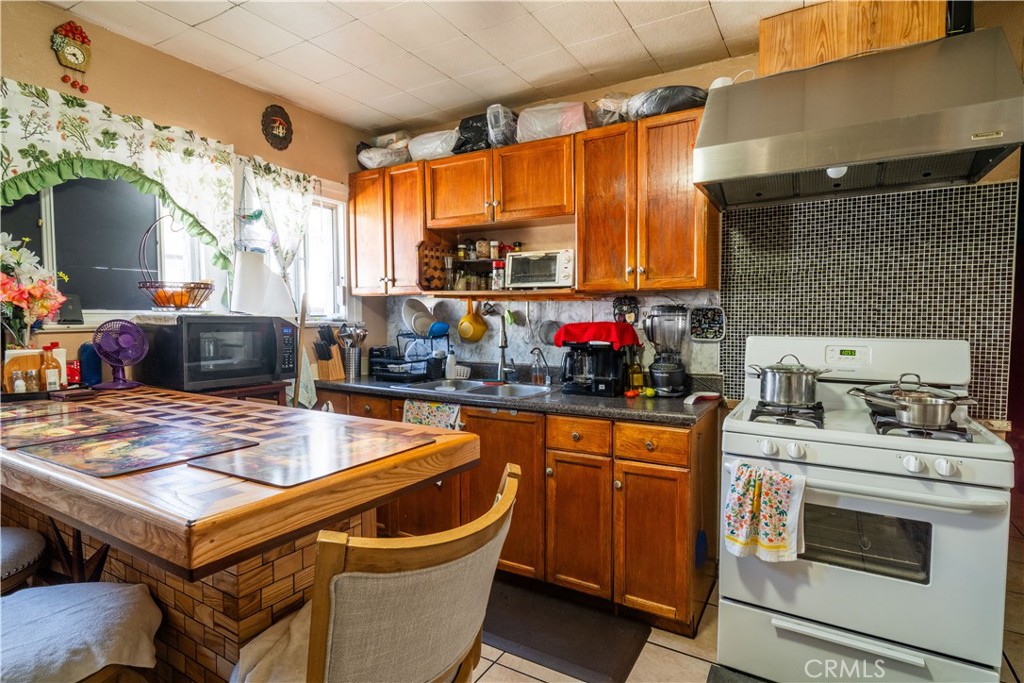3443 Estrada Property Photo 7