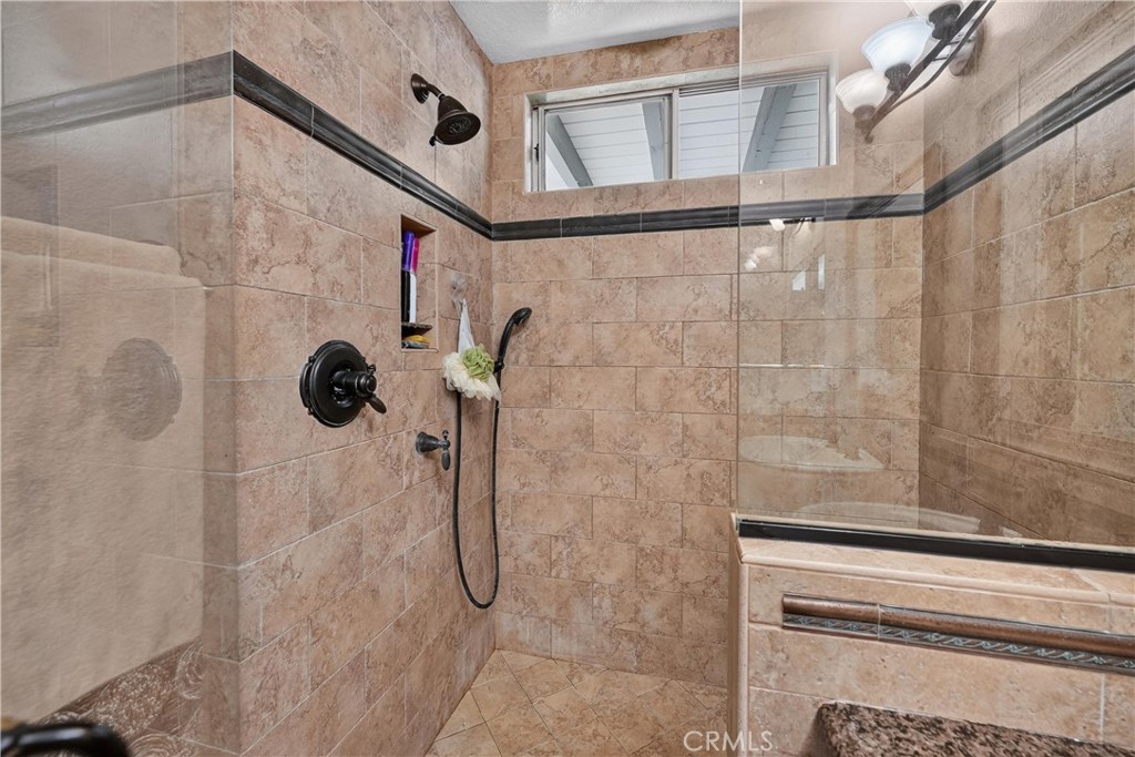 13673 Berkeley Court Property Photo 45