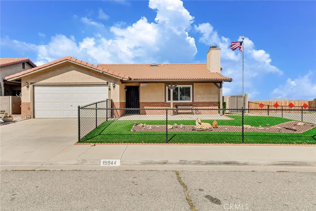 15944 Foxwood Property Photo 1