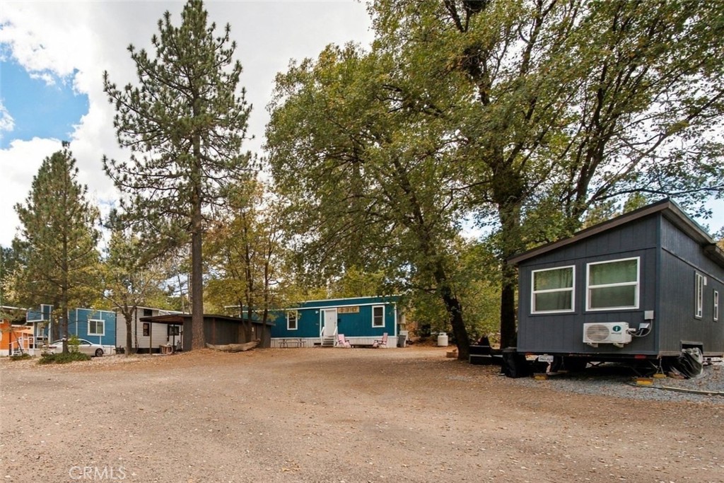9849 Sunrise Hwy Property Photo 6