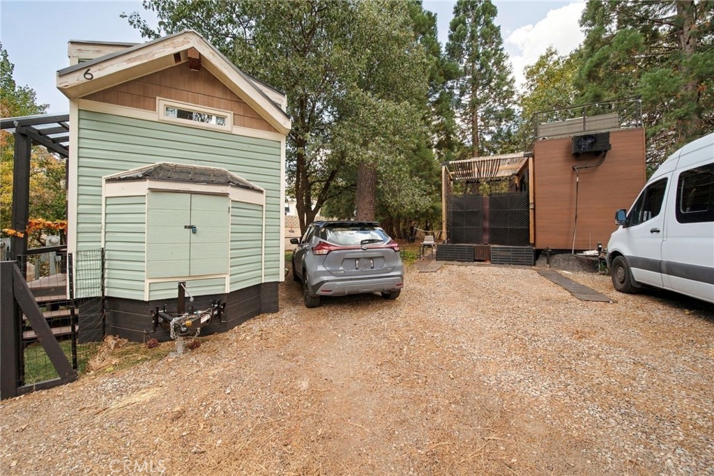 9849 Sunrise Hwy Property Photo 9