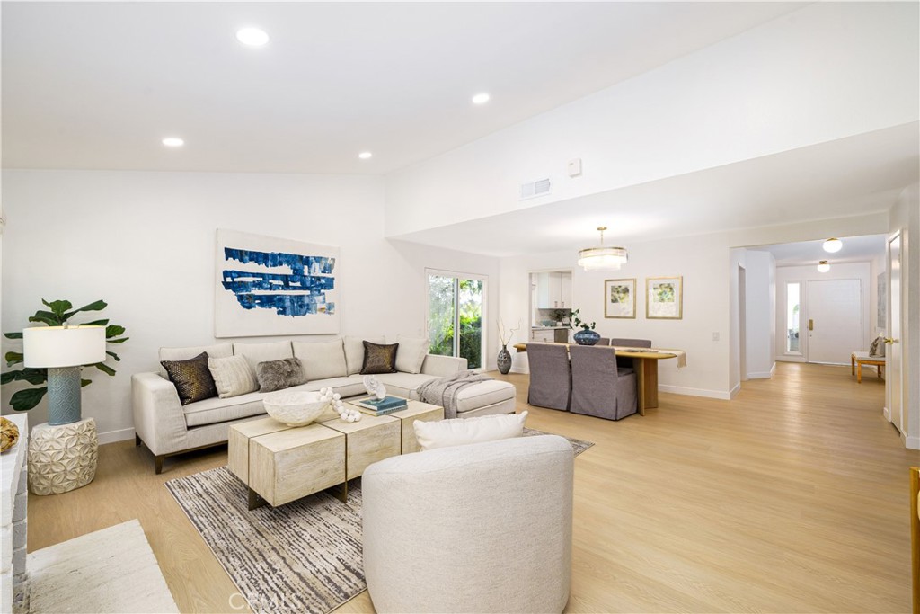 27772 Via Granados Property Photo 8