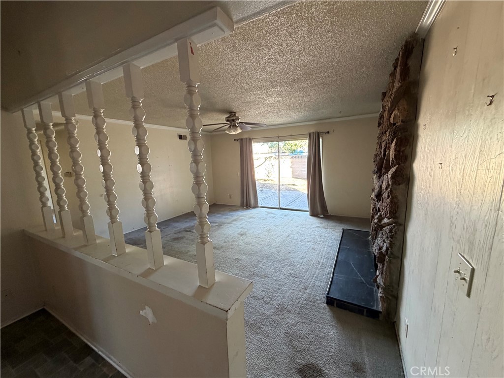 2637 N Fernside Property Photo 12