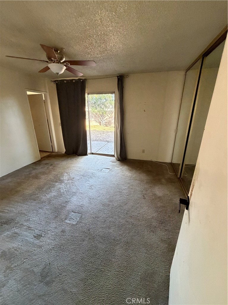 2637 N Fernside Property Photo 17