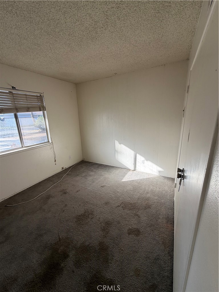 2637 N Fernside Property Photo 20