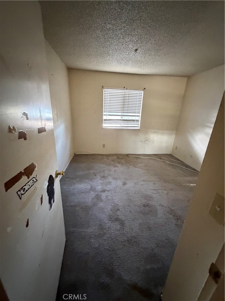 2637 N Fernside Property Photo 25