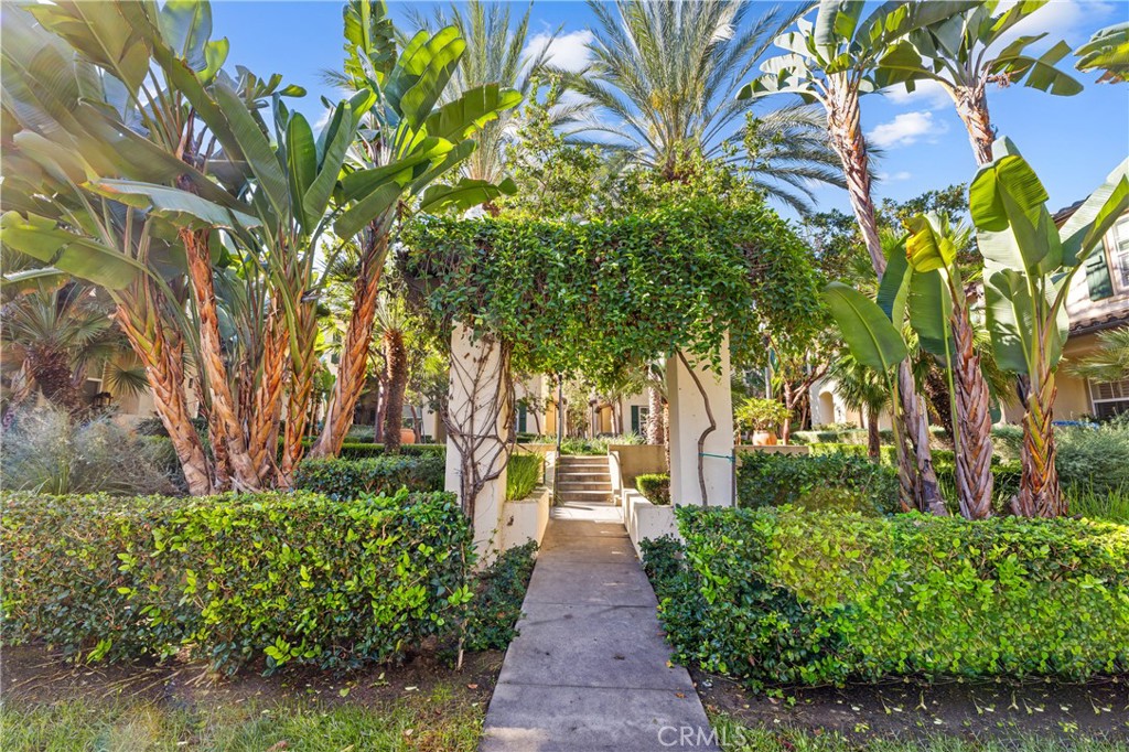 32 Perennial Property Photo 3