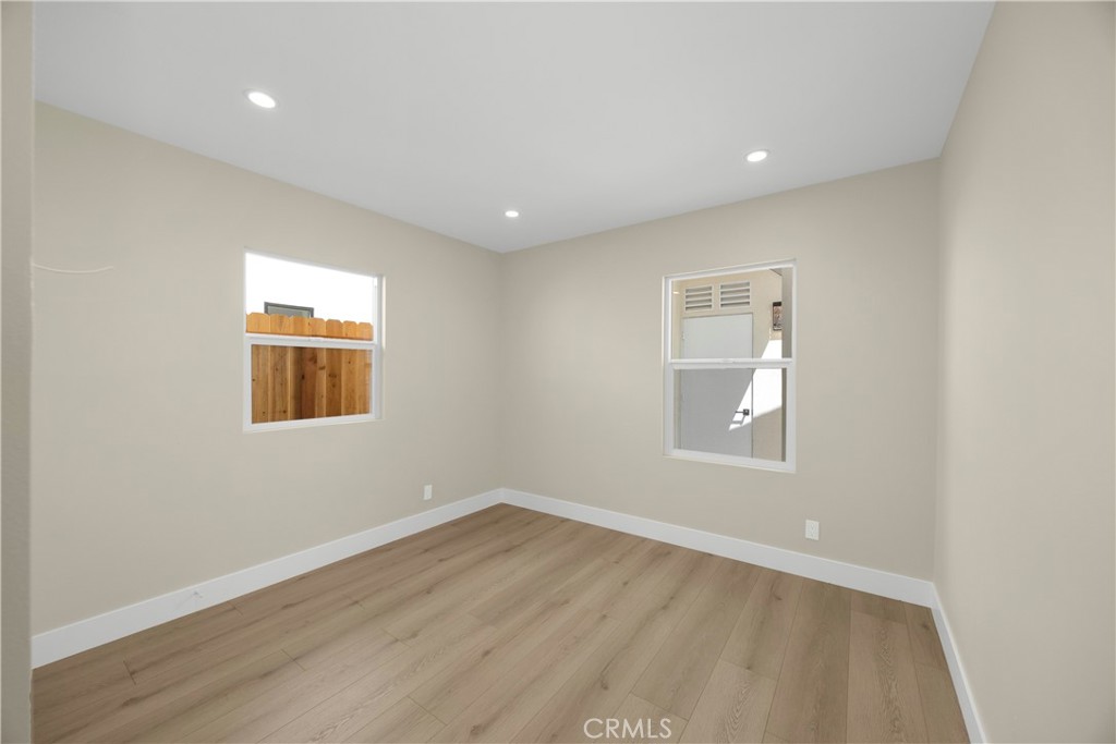 806 W Balboa Boulevard Front Property Photo 19