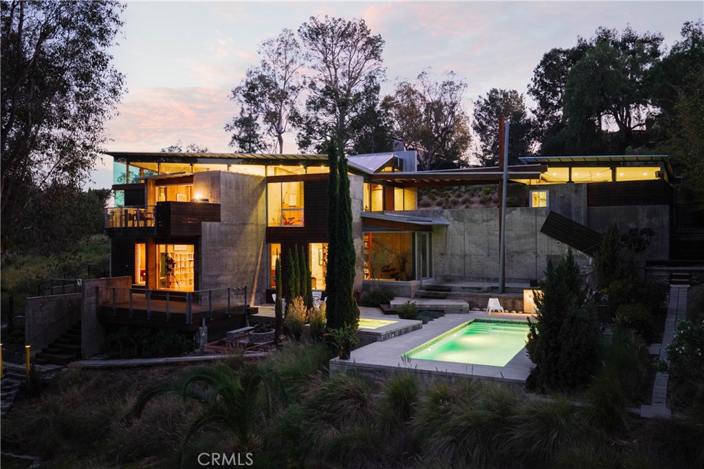 2231 Foothill Boulevard Property Photo 1