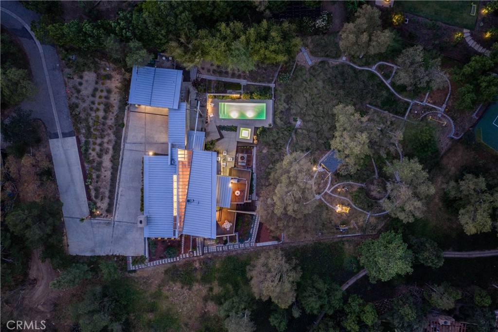 2231 Foothill Boulevard Property Photo 8