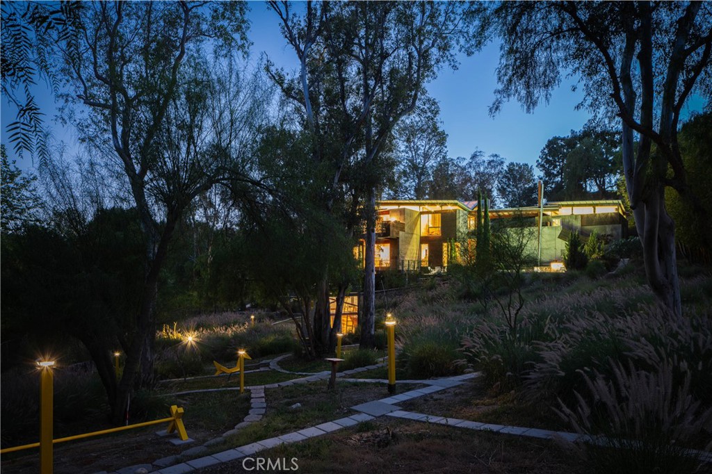 2231 Foothill Boulevard Property Photo 15