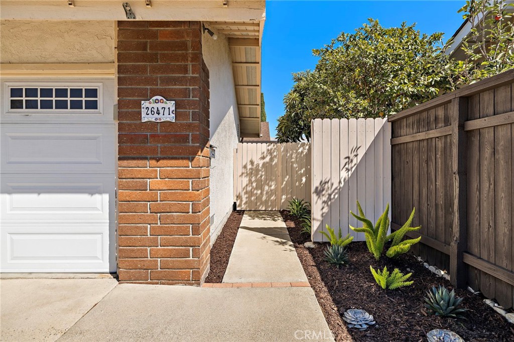 26471 Evergreen Rd Property Photo 2