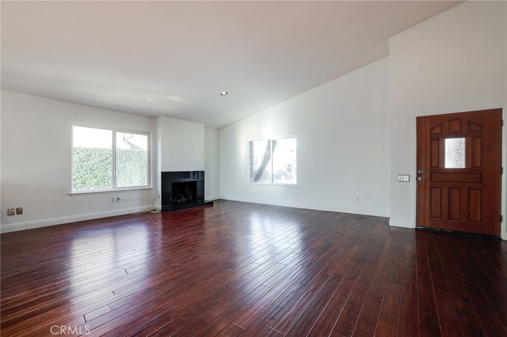 20061 N New Britain Property Photo 4