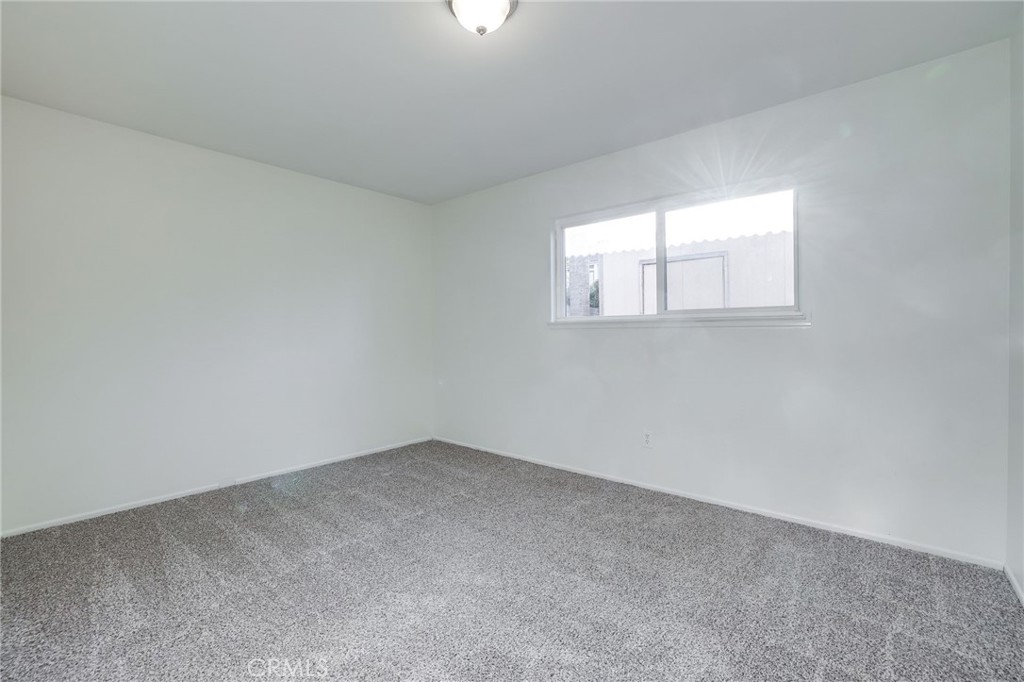 20061 N New Britain Property Photo 11