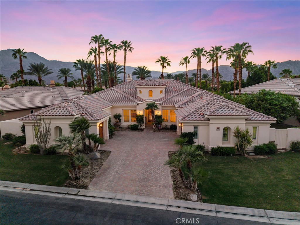 56255 Mountain View Drive Property Photo 2