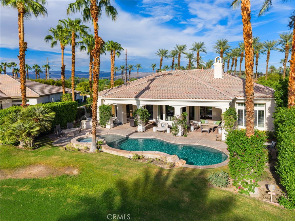 56255 Mountain View Drive Property Photo 3