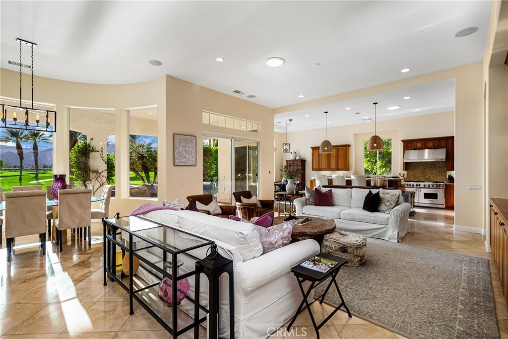 56255 Mountain View Drive Property Photo 11