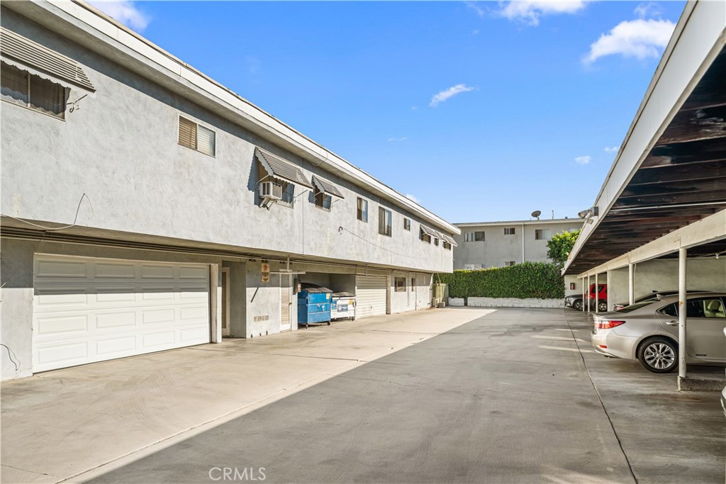127 N Eucalyptus Avenue 4 Property Photo 31