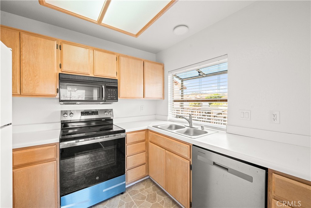 30 Corniche Drive J Property Photo 19
