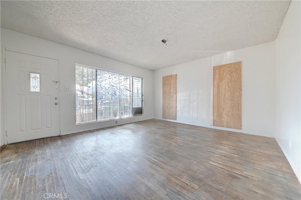 364 W Ofarrell Street Property Photo 6