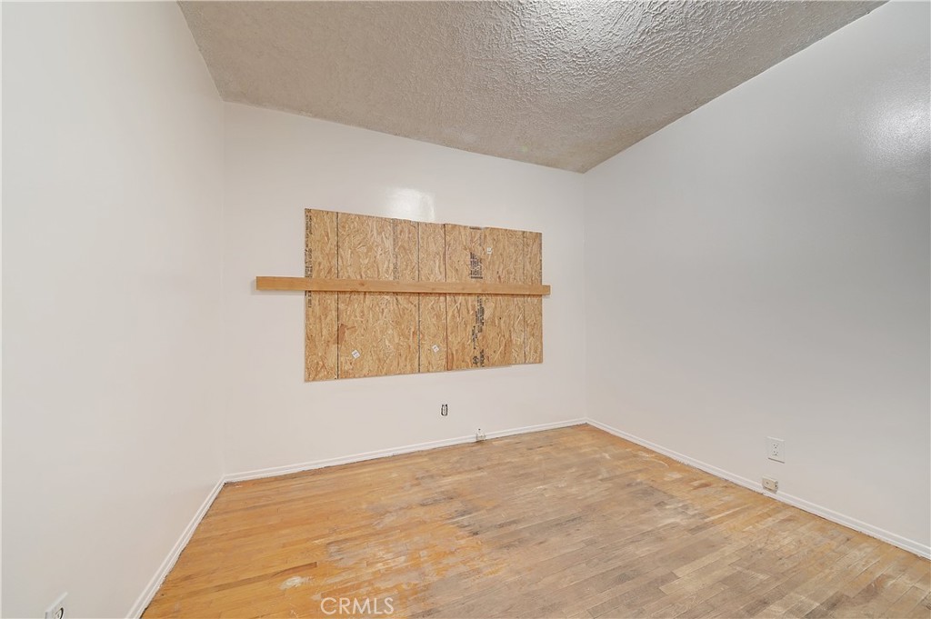 364 W Ofarrell Street Property Photo 17
