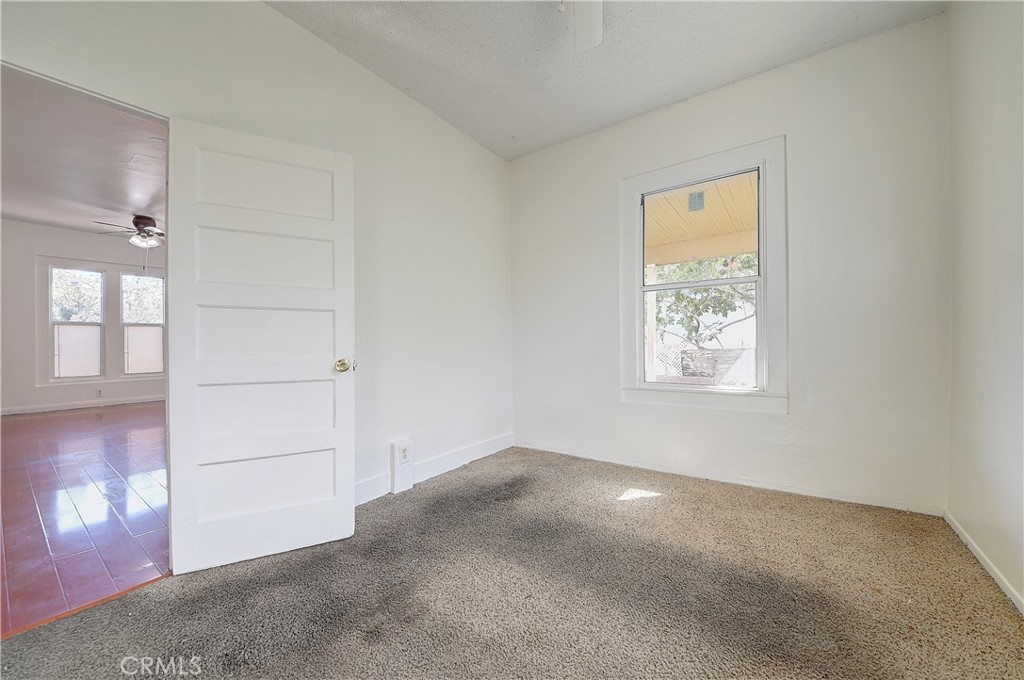 364 W Ofarrell Street Property Photo 33