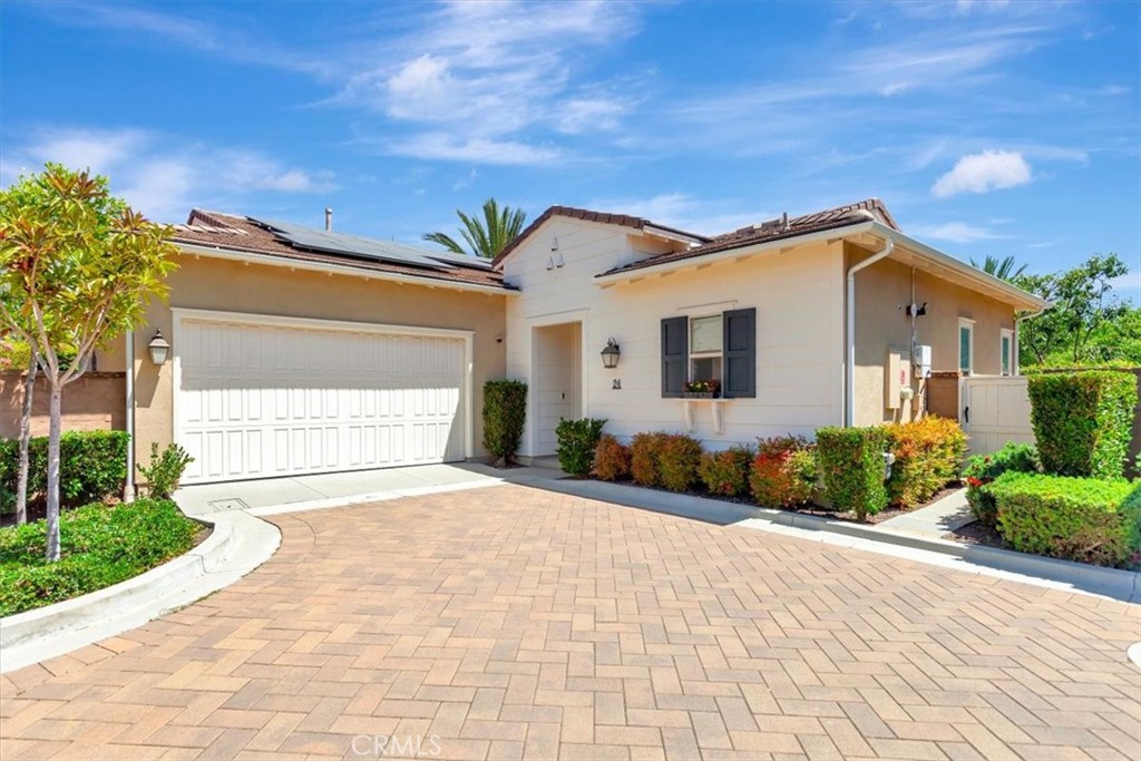 24 Buscar Property Photo 2
