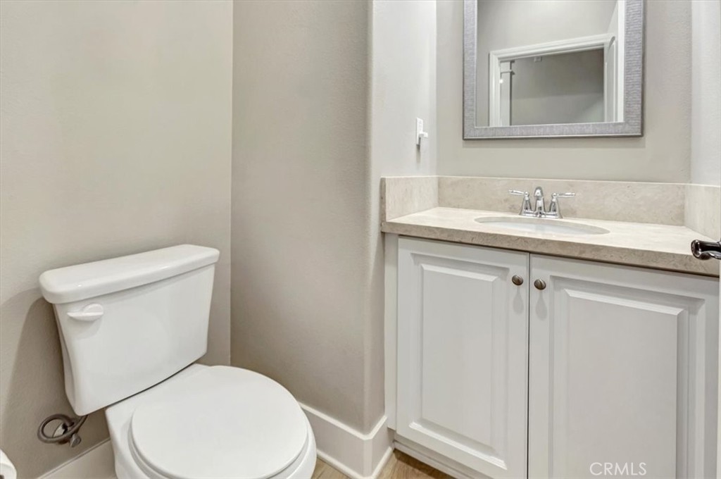 24 Buscar Property Photo 16