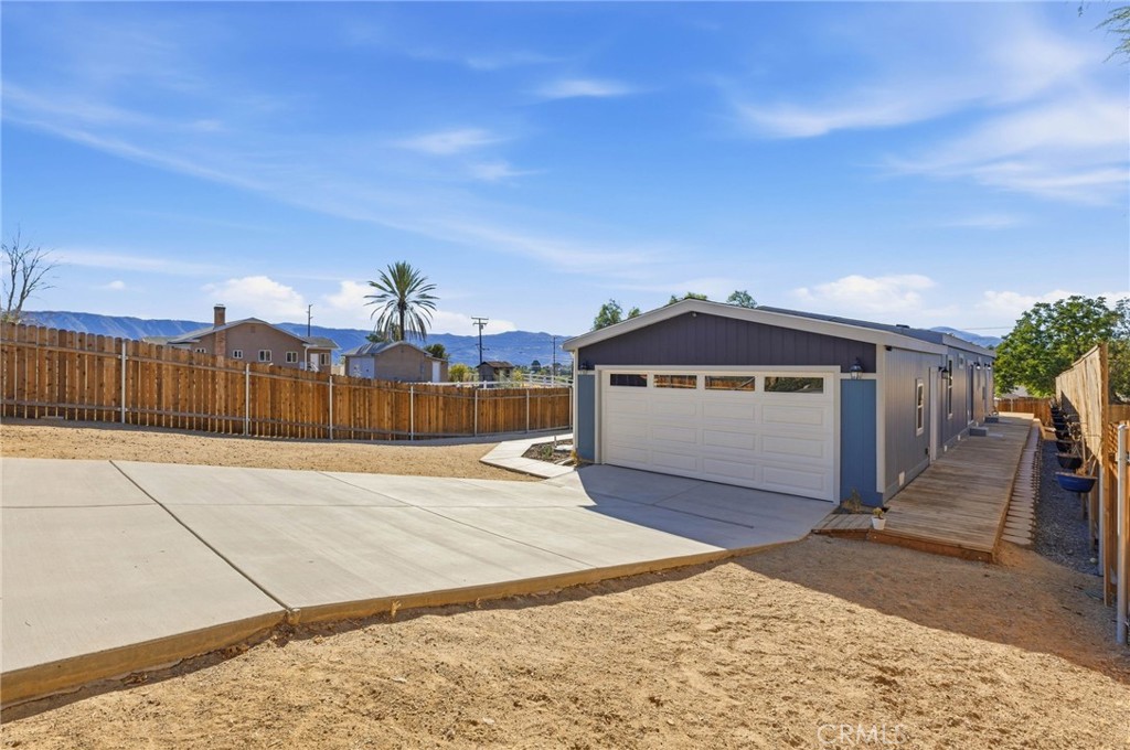 511 Lookout Street Property Photo 4