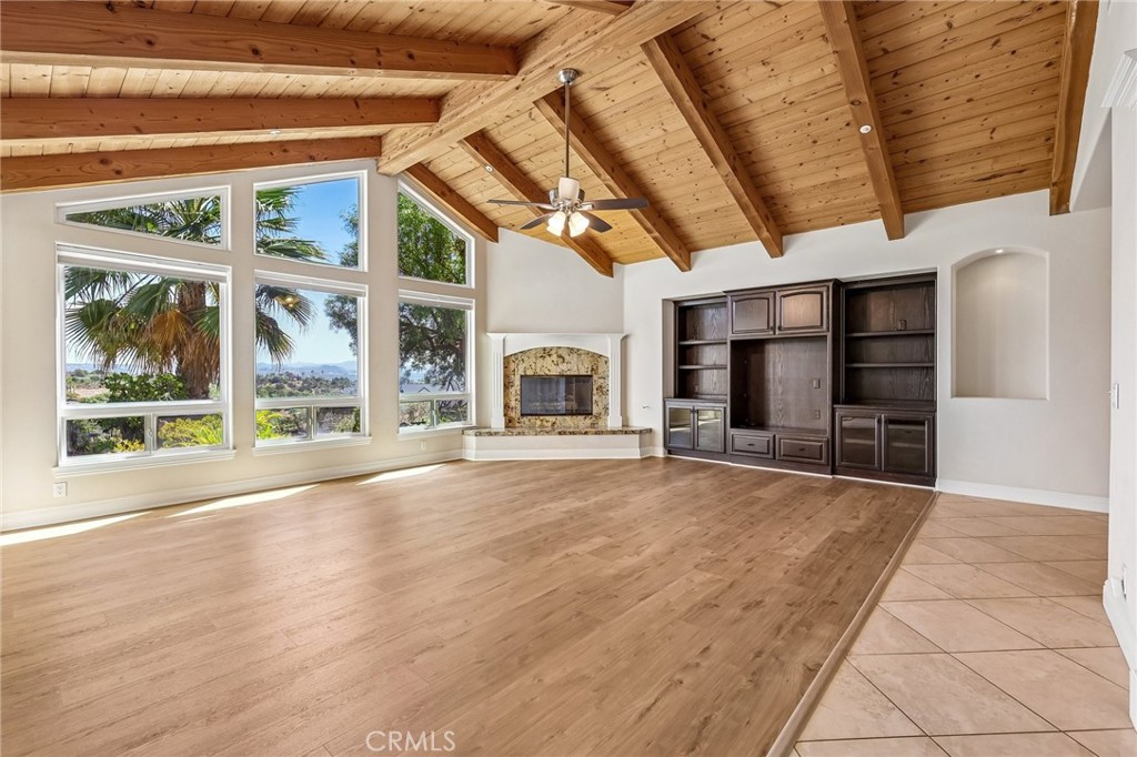 3676 Alta Vista Property Photo 10