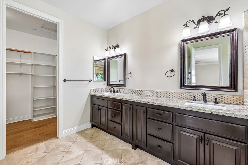 3676 Alta Vista Property Photo 40