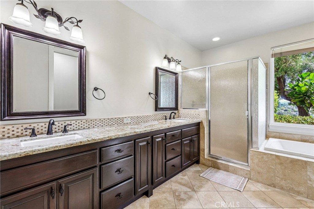 3676 Alta Vista Property Photo 41