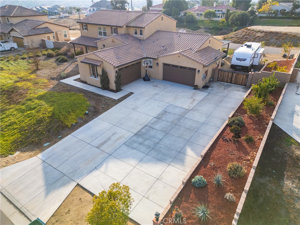16909 Suttles Drive Property Photo 3